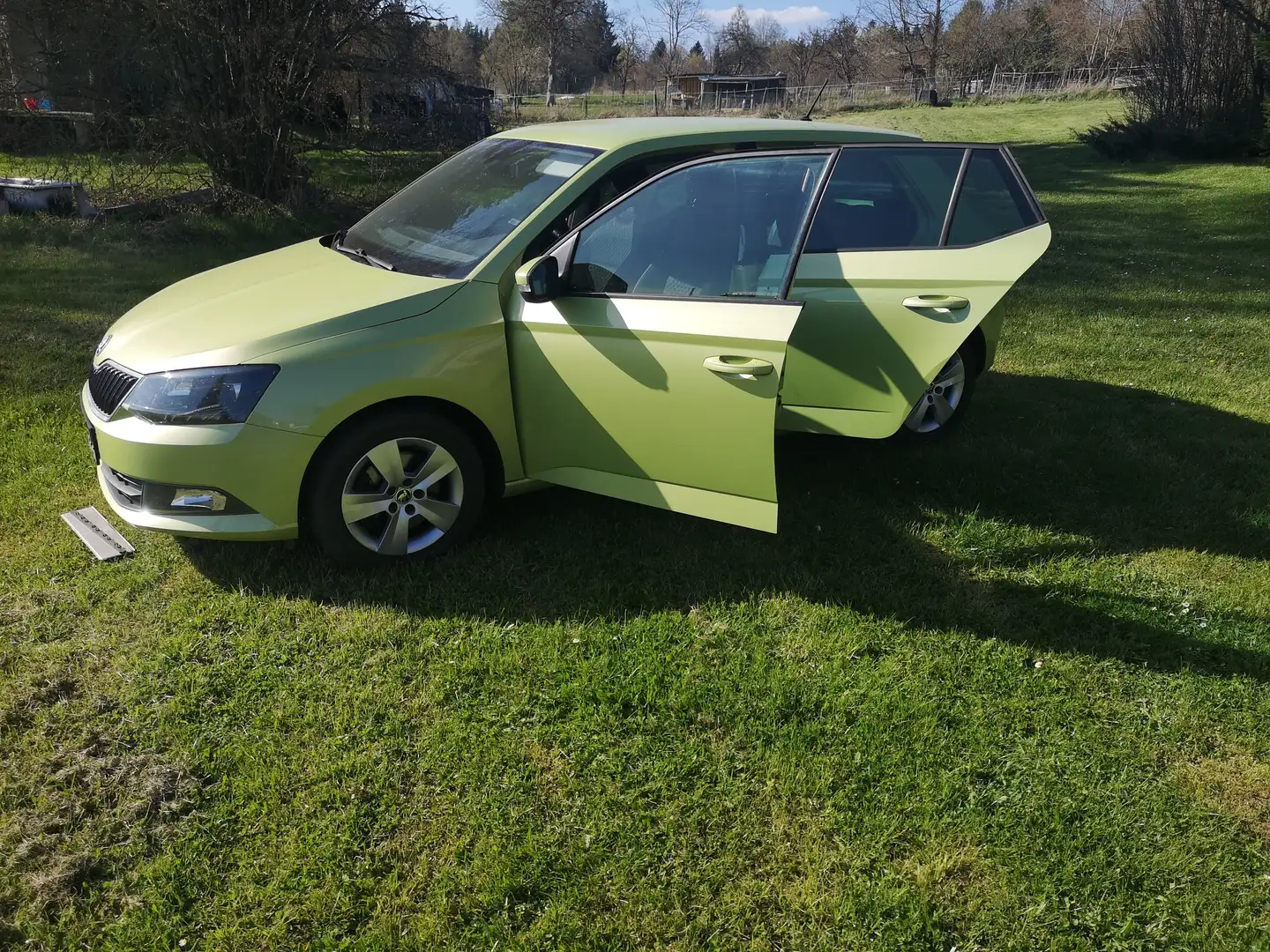 Skoda Fabia Fabia 1.2 TSI Edition Groen - 2