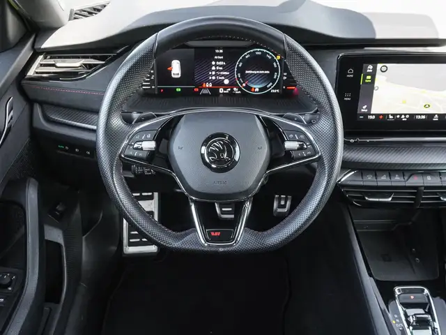 Skoda Octavia view 11