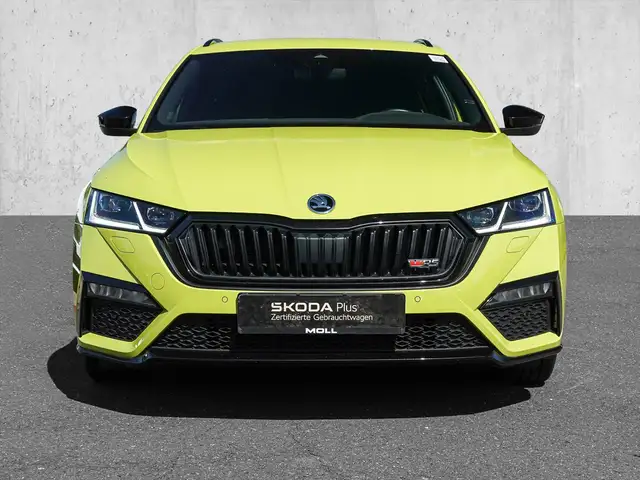 Skoda Octavia view 3