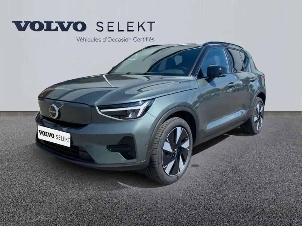 Volvo EX40 2026