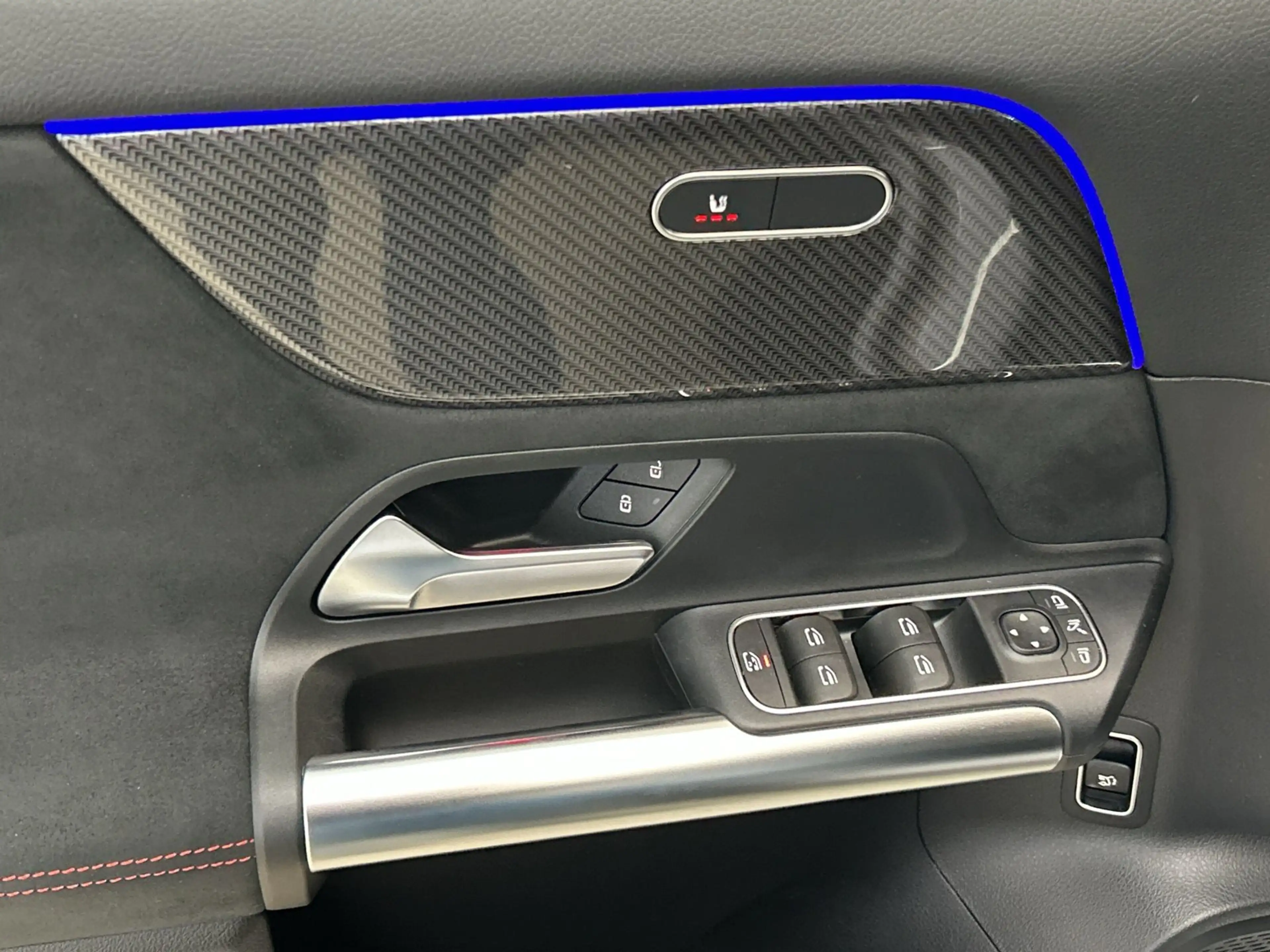Mercedes-Benz GLA 220 d 4MATIC SHZ EASY-PACK — photo 11