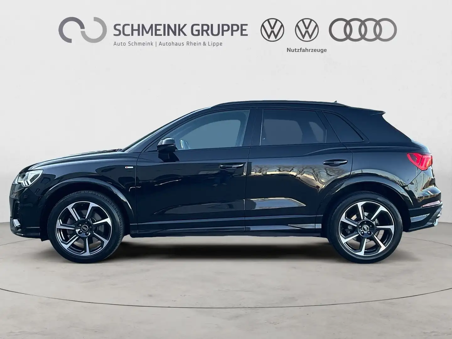 Audi Q3 40 TDI S line quattro S tronic NAVI DAB+ Carp Černá - 2