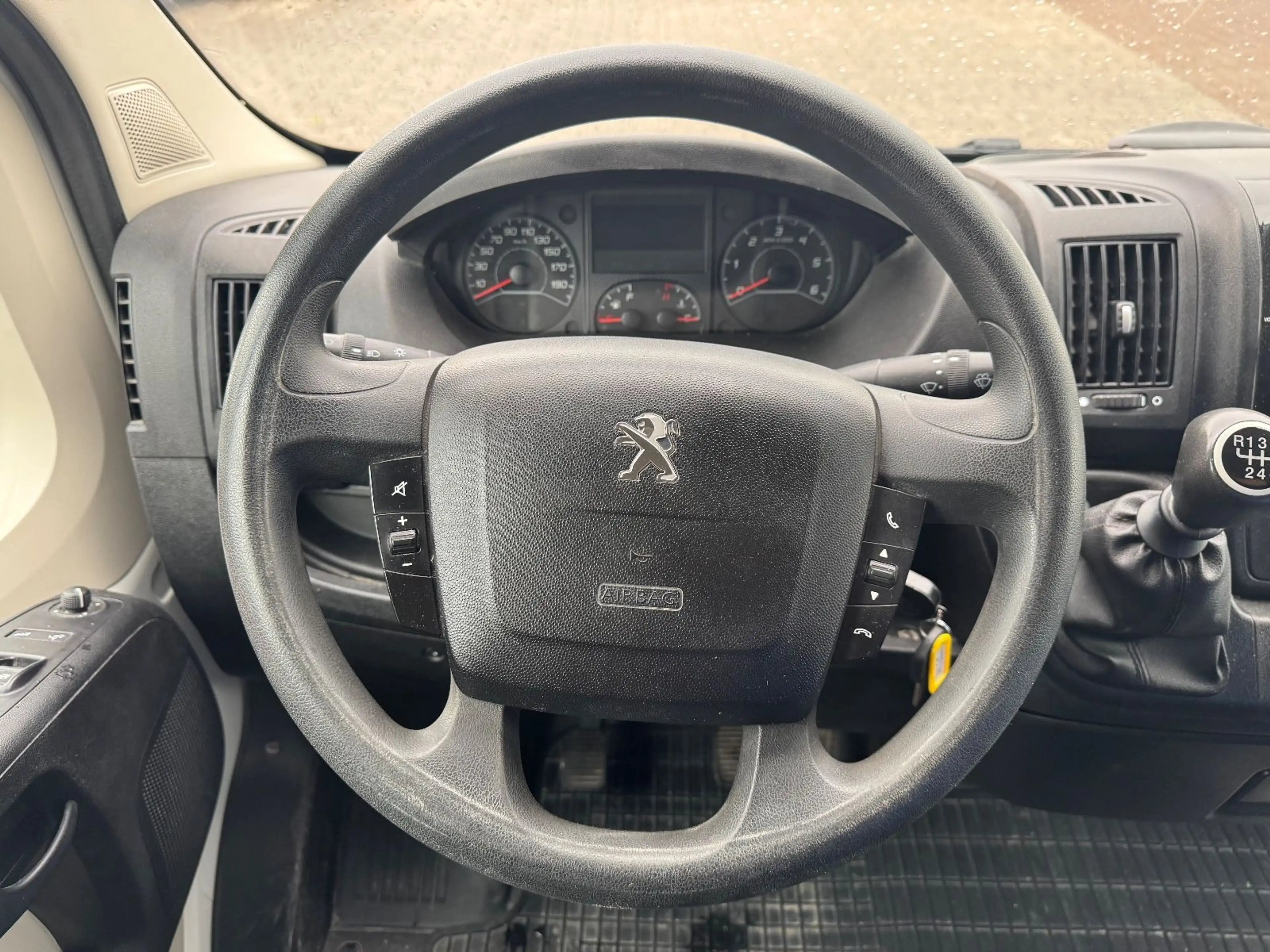 Peugeot Boxer 2.0 HDI Hochraum 333L2H2 ProBlue/KLIMA/AHK — photo 11