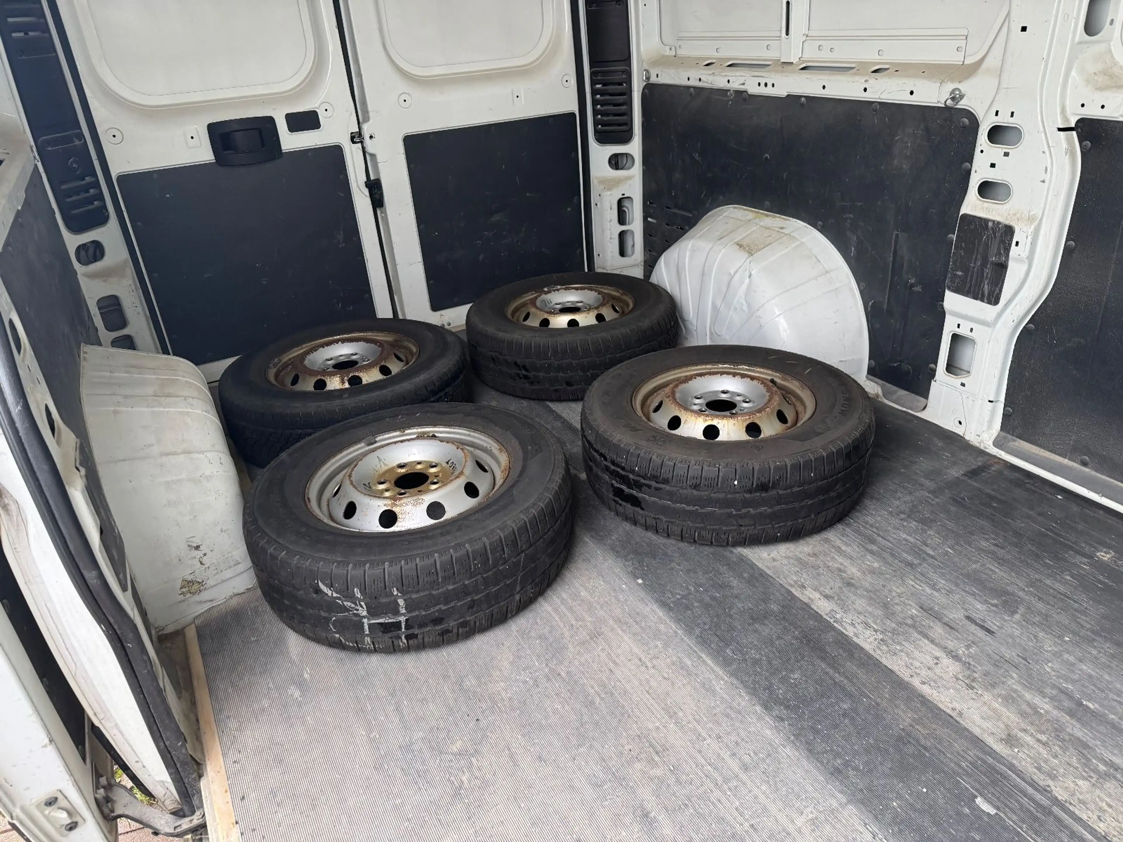 Peugeot Boxer 2.0 HDI Hochraum 333L2H2 ProBlue/KLIMA/AHK — photo 10