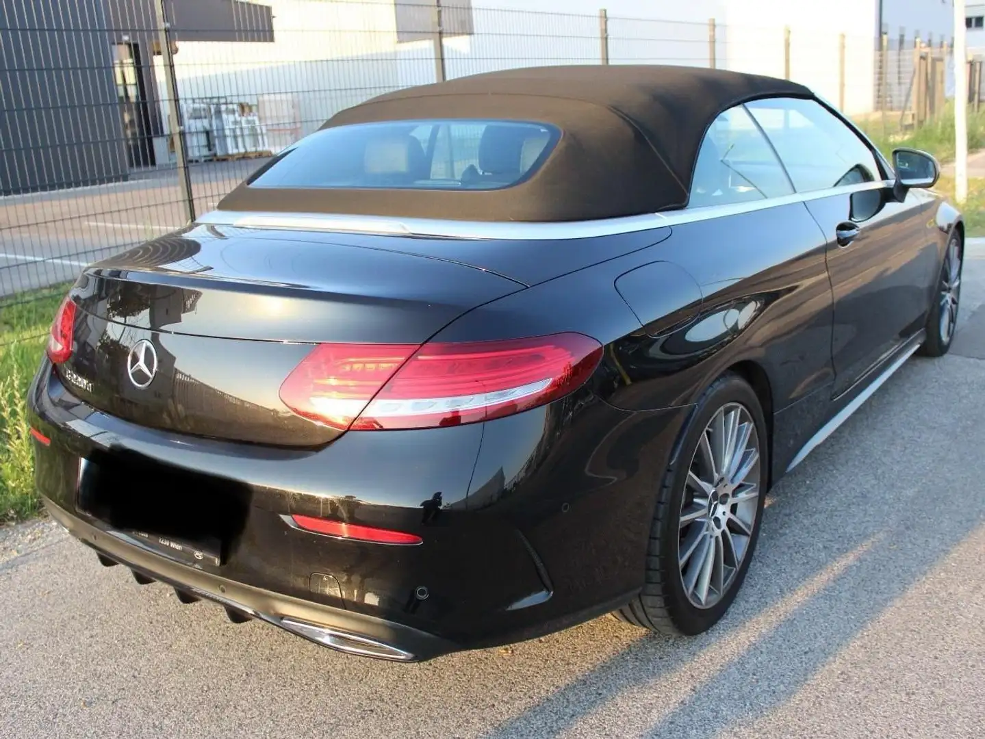 Mercedes-Benz C 220 C 220 d Cabrio Schwarz - 2