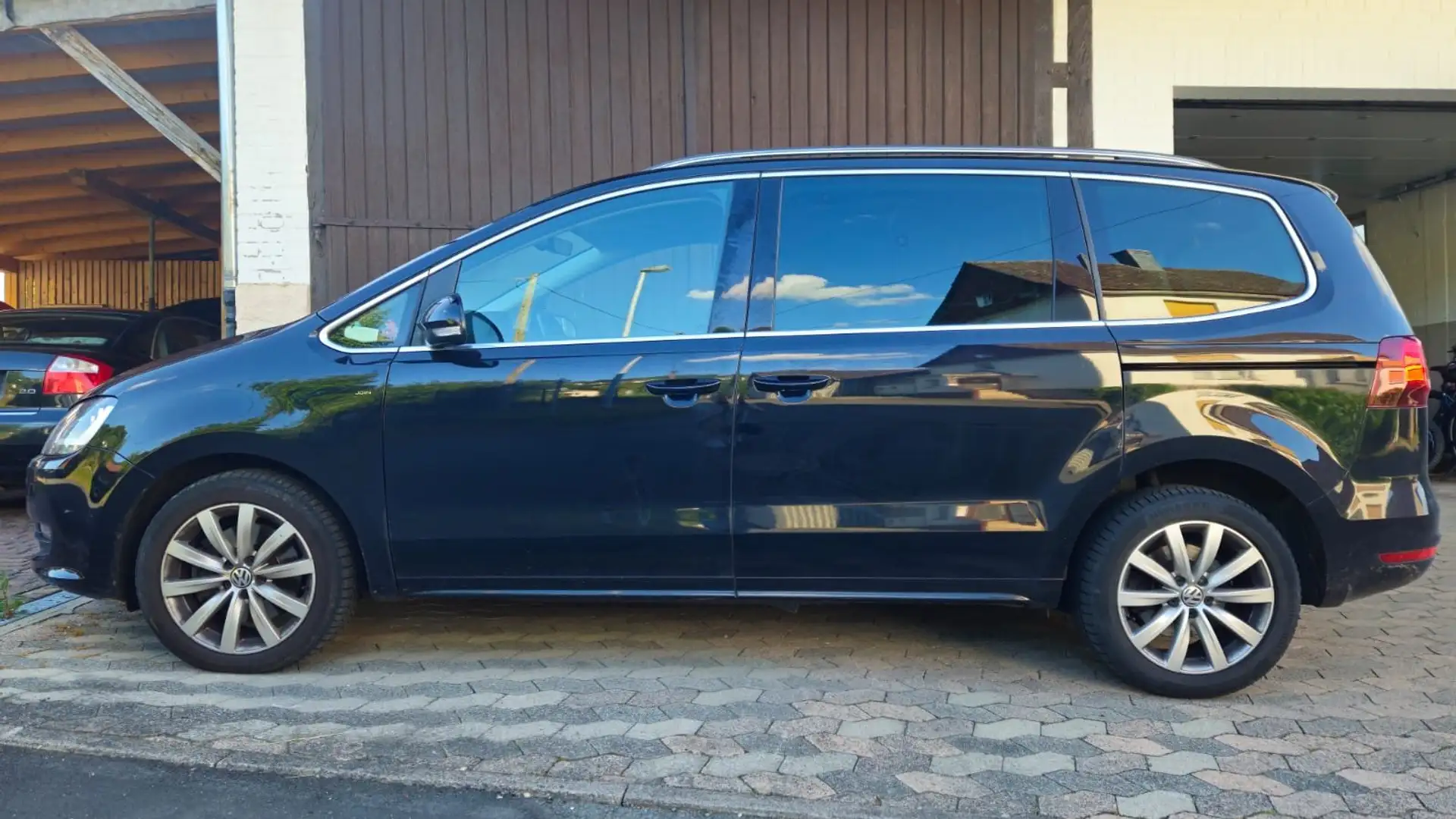 Volkswagen Sharan 2.0 TDI DSG Join 7-SITZER KLIMA NAVI STANDHEIZUNG Schwarz - 1