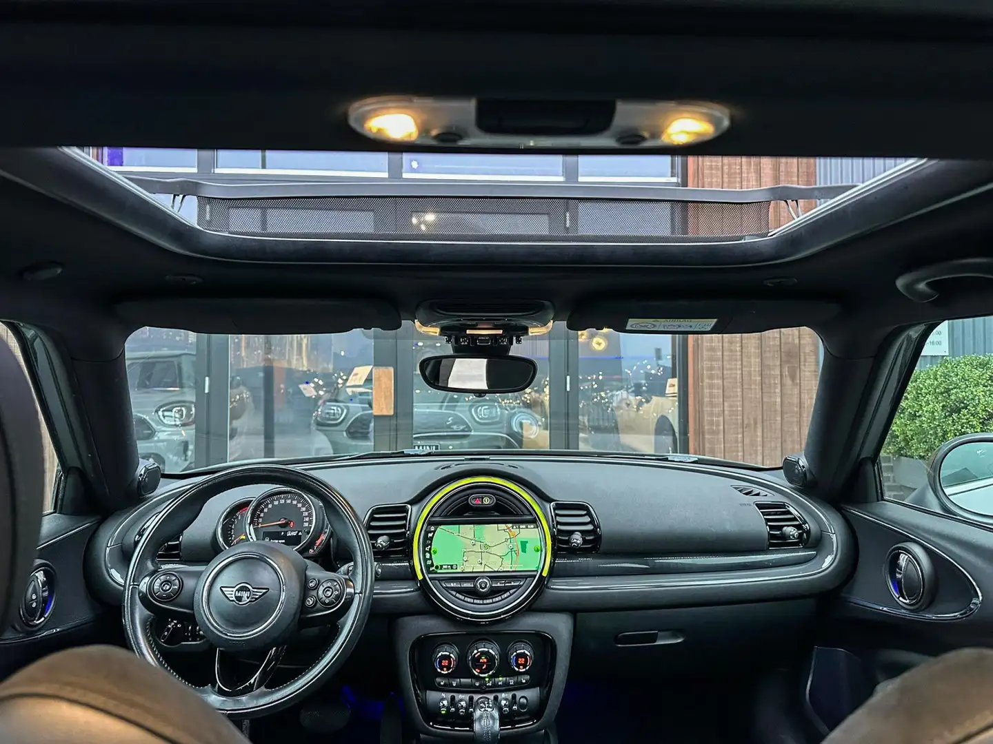 MINI One Clubman Mini 1.5 Pepper Serious Business Ned auto/Aut Nard Grijs - 2