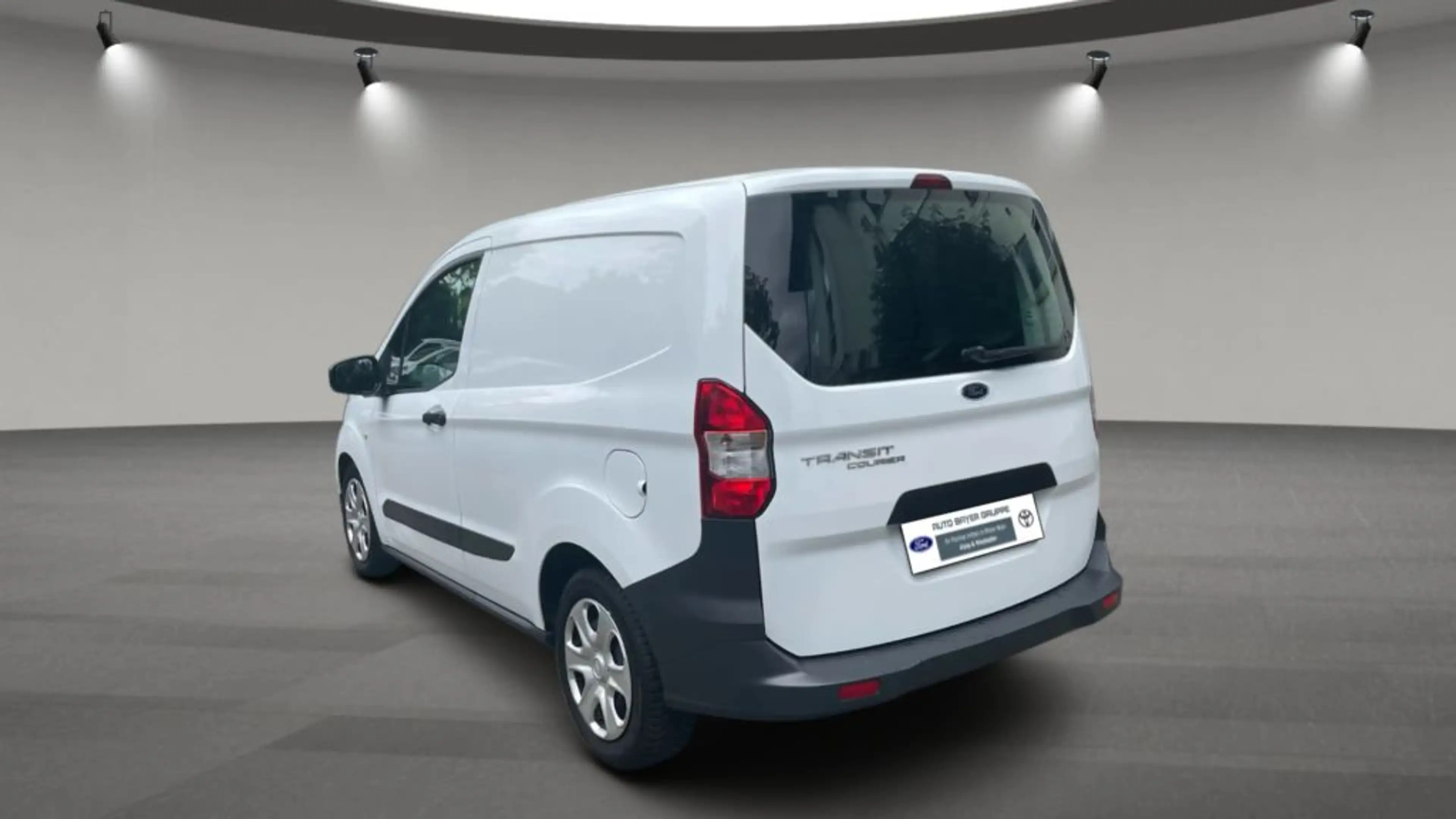 Ford Transit Courier S&S Trend — photo 5