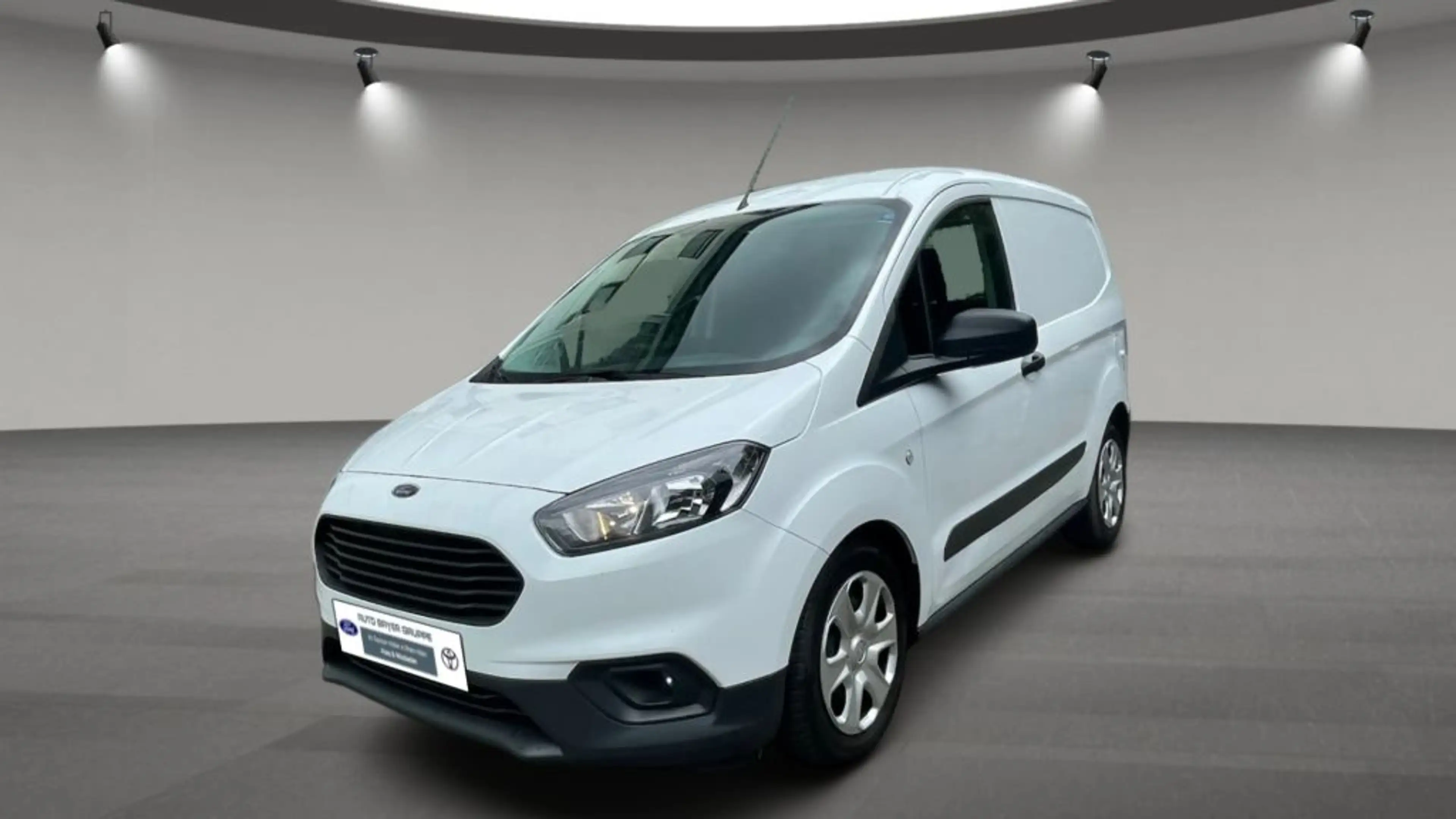 Ford Transit Courier S&S Trend — photo 7