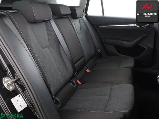 Skoda Octavia view 12