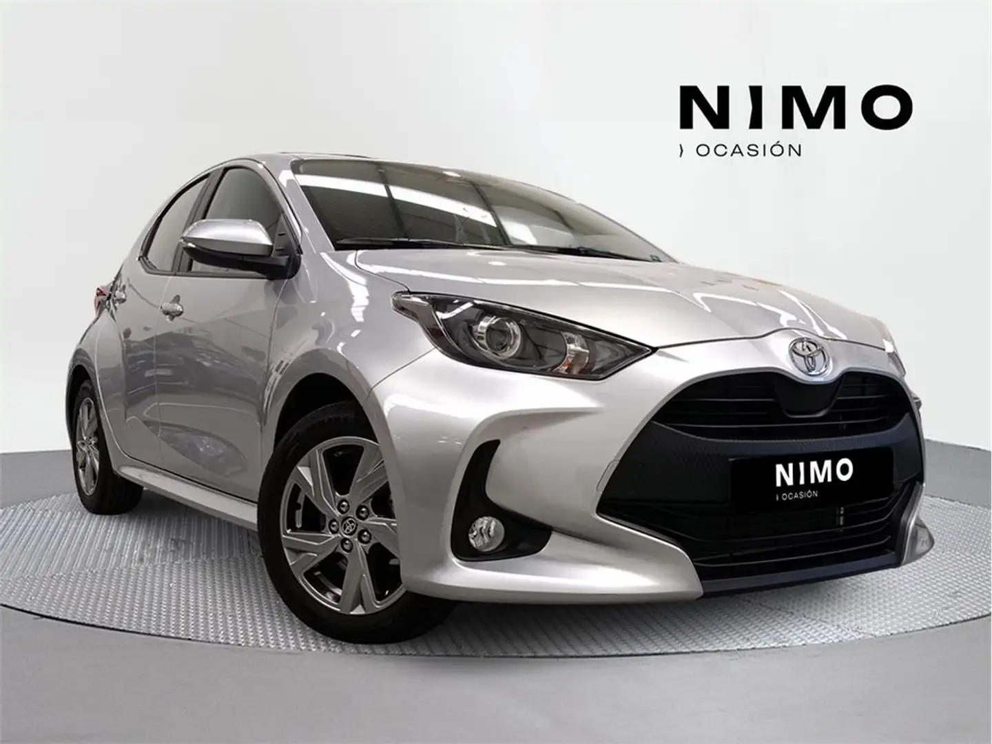Toyota Yaris 120H 1.5 Active - 1