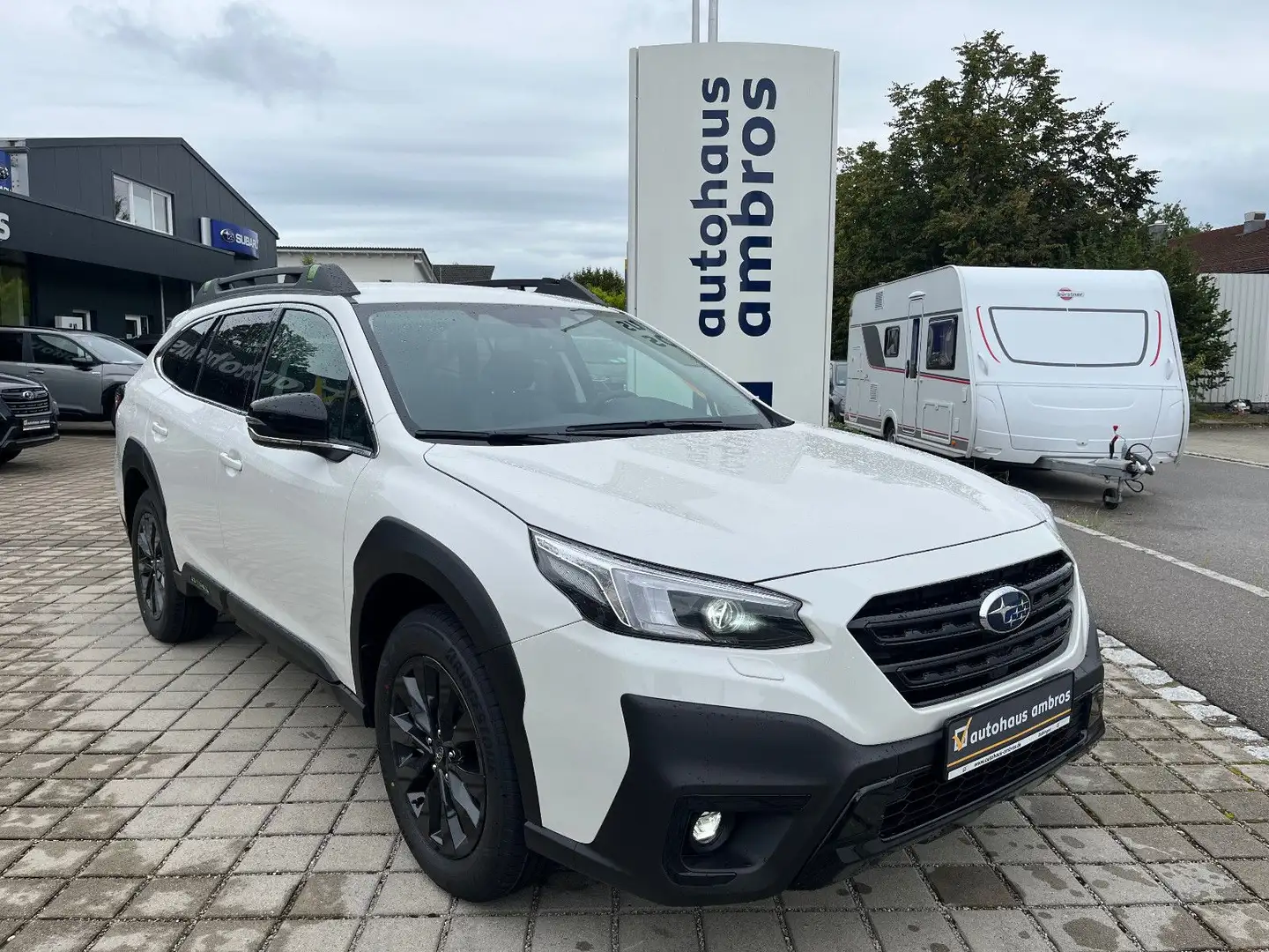 Subaru OUTBACK 2.5i Exclusive Cross *Hausmesse* Белый - 2