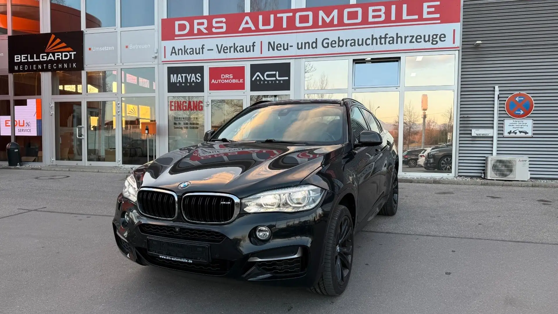 BMW X6 M d/HeadUp/Soft/Kamera/AHK/Komfort Schwarz - 1