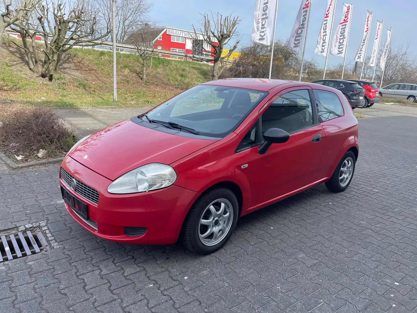Fiat Grande Punto 1.2 8V Active Rojo - 1