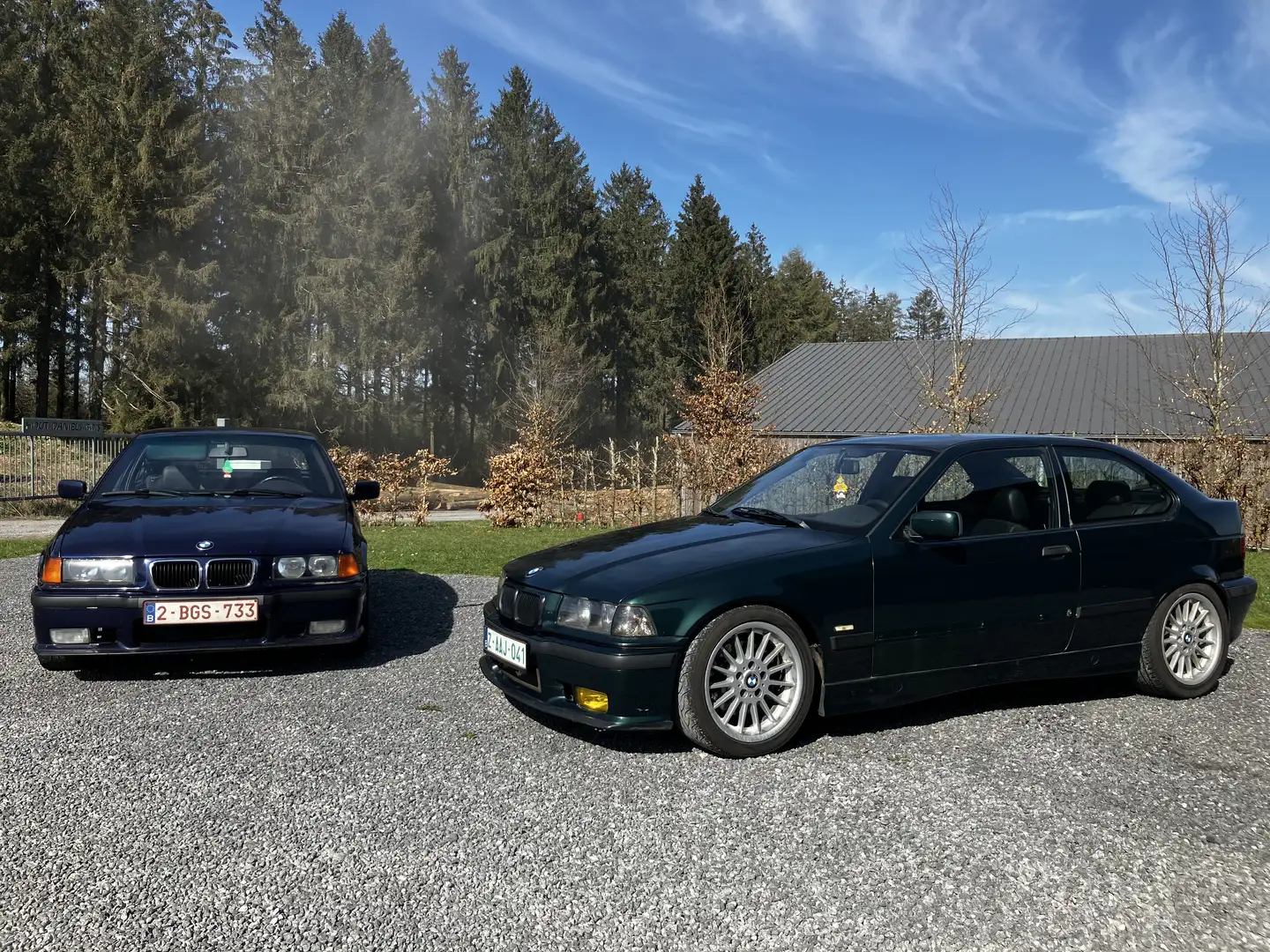 BMW 323 323ti - 1