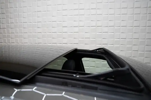 Audi Q3 view 10