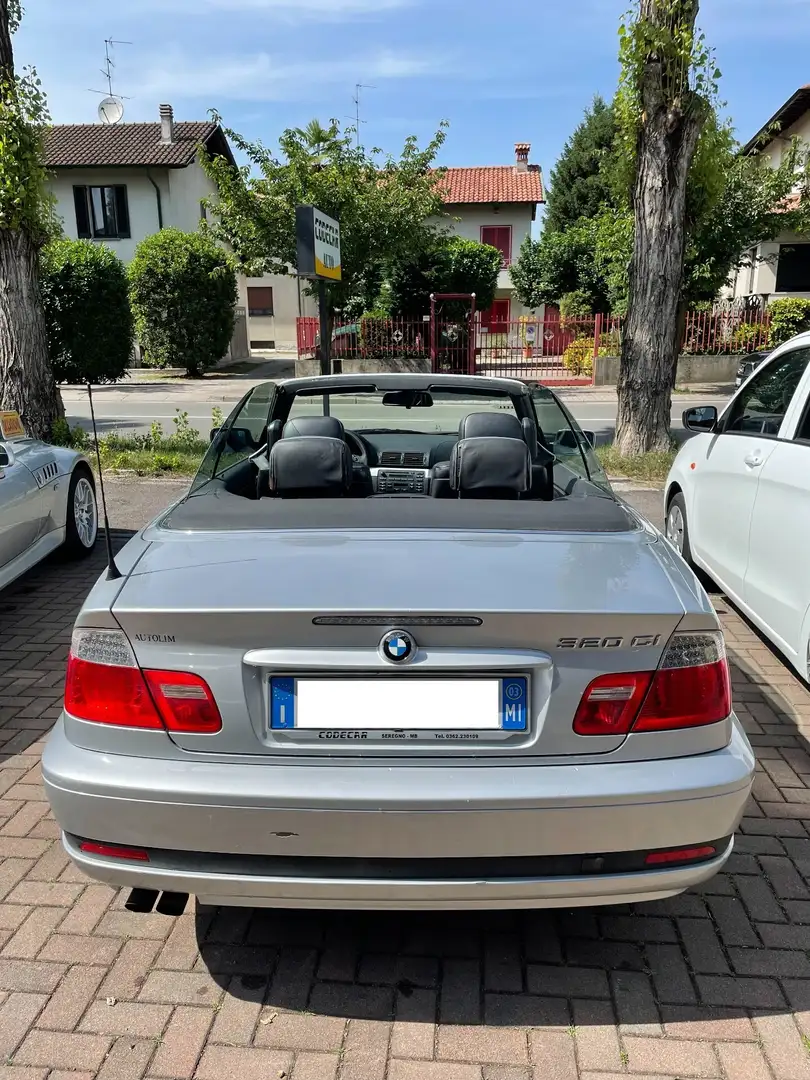 BMW 320 320Ci (2.2) cat Cabrio Argento - 2