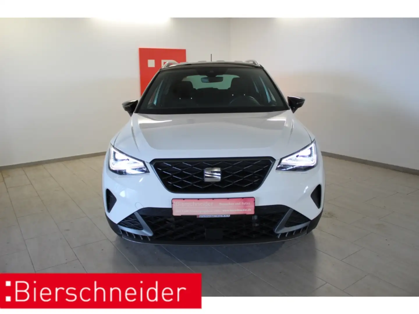 SEAT Arona 1.5 TSI DSG FR 17 LED ACC Weiß - 2