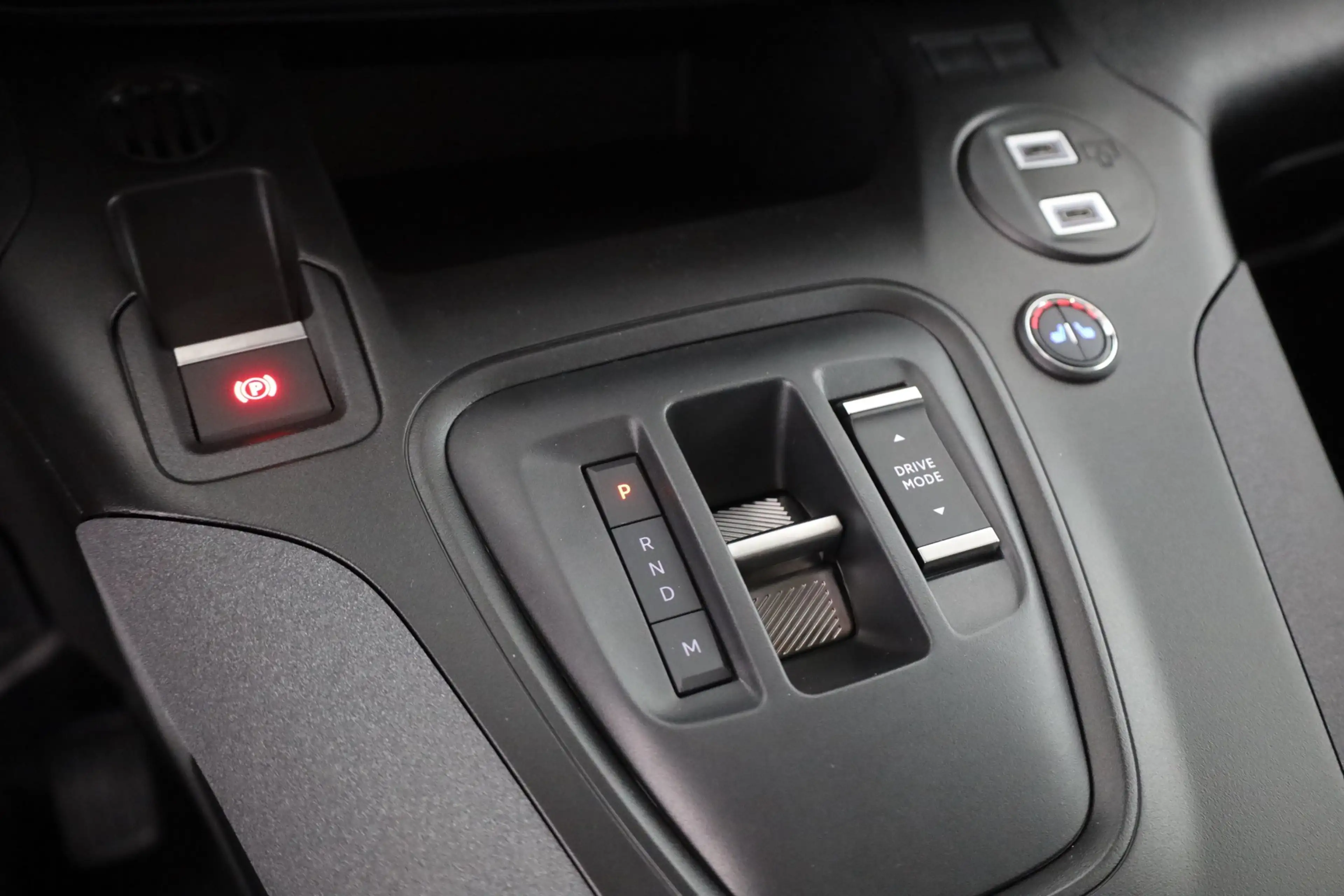 Peugeot Rifter GT 1.5 BlueHDi 130 Aut LED ACC Kamera — photo 13