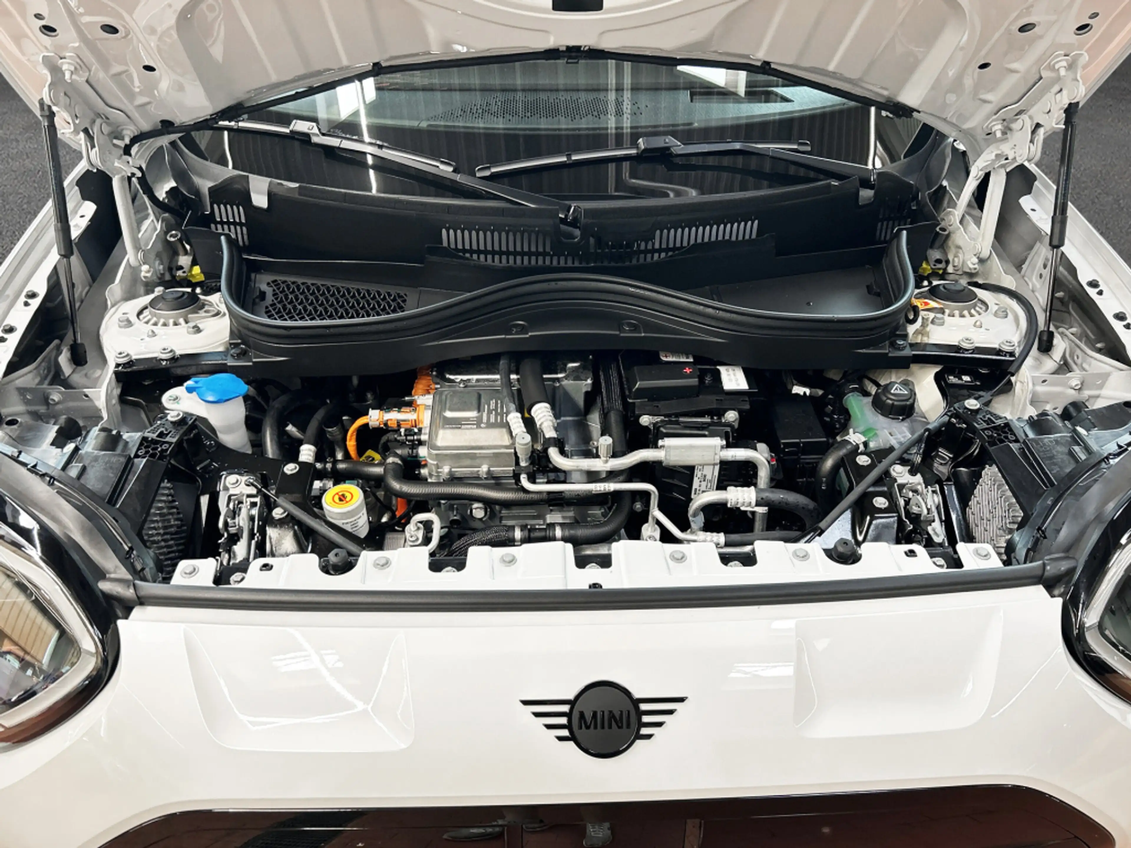 MINI Aceman Aceman E John Cooper Works Trim — photo 9