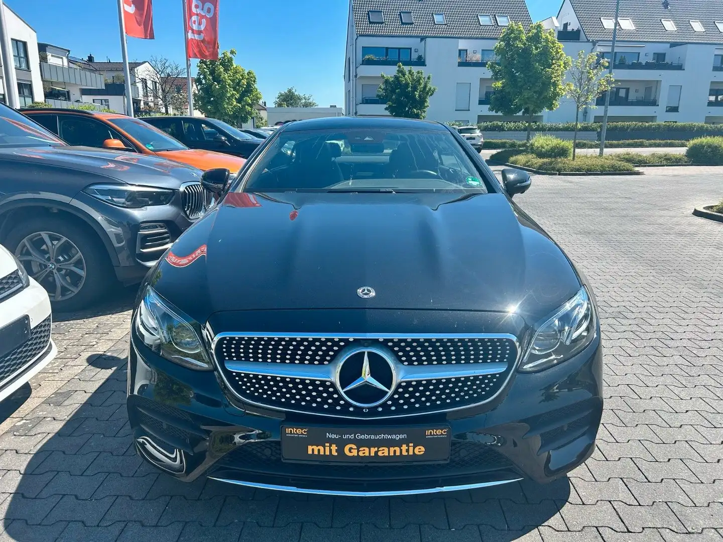 Mercedes-Benz E 350 E -Klasse Coupe E 350*AMG Line*Voll* Schwarz - 2