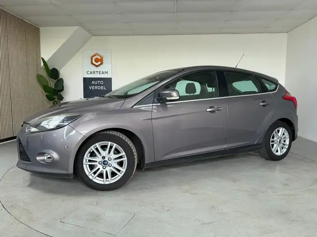 Ford Focus view 4