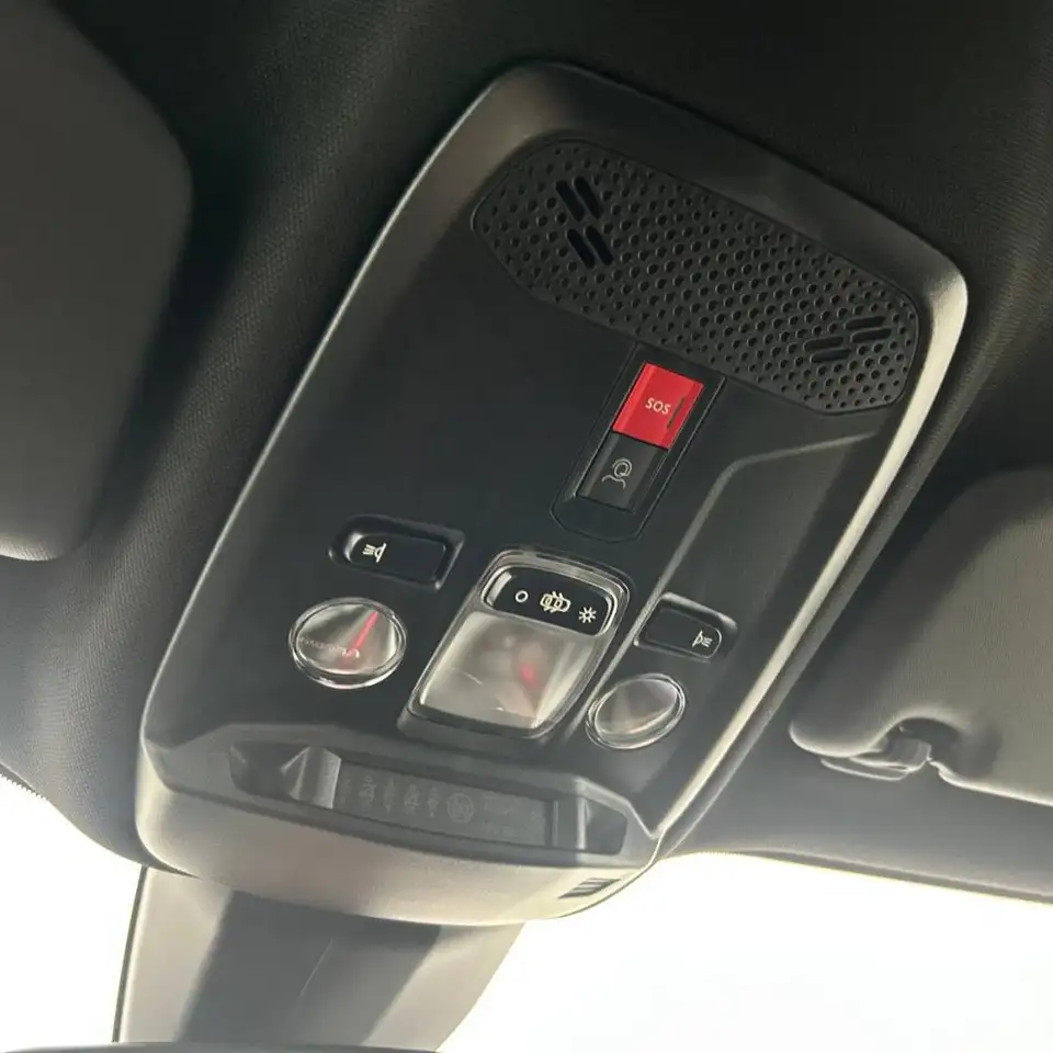 Peugeot 2008 PureTech 100 S&S Allure 27