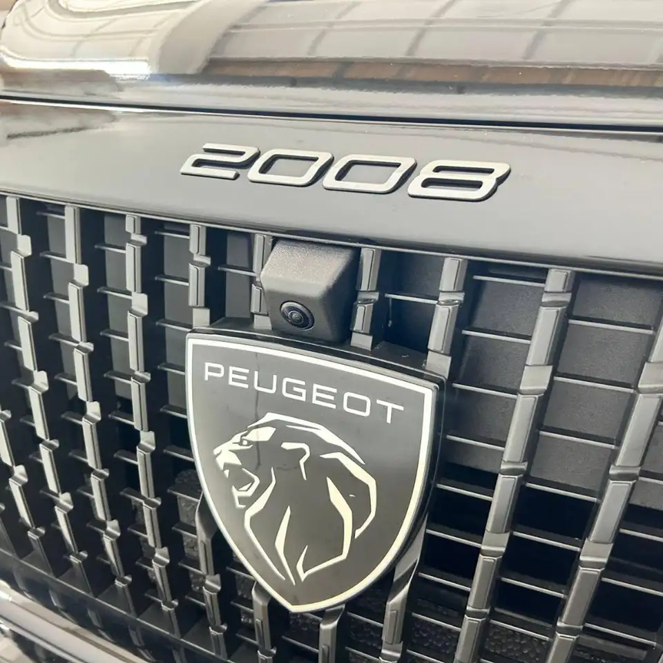 Peugeot 2008 PureTech 100 S&S Allure 33