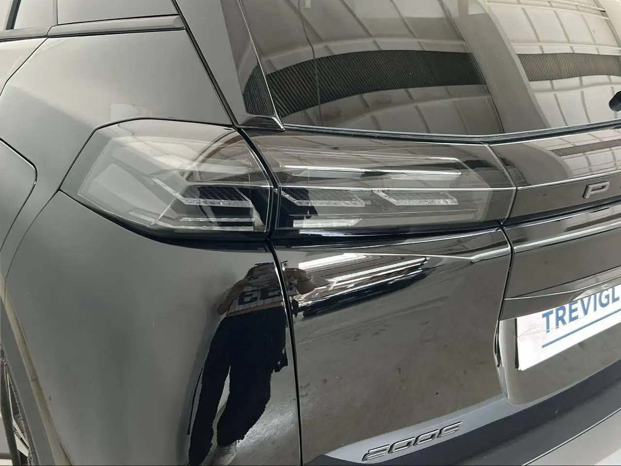 Peugeot 2008 PureTech 100 S&S Allure 32