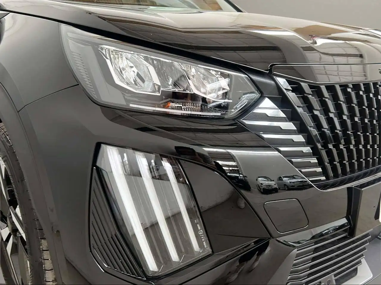 Peugeot 2008 PureTech 100 S&S Allure 31