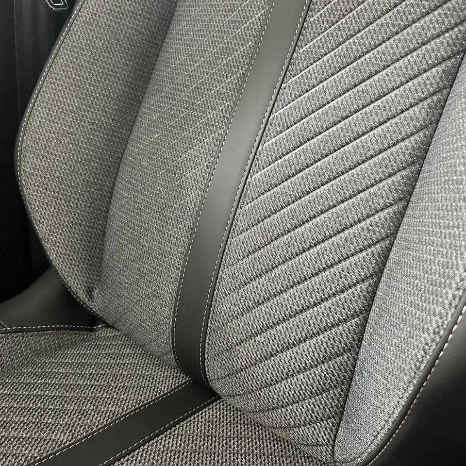 Peugeot 2008 PureTech 100 S&S Allure 10