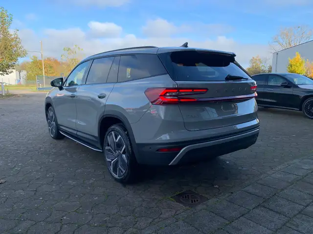 Skoda Kodiaq view 4