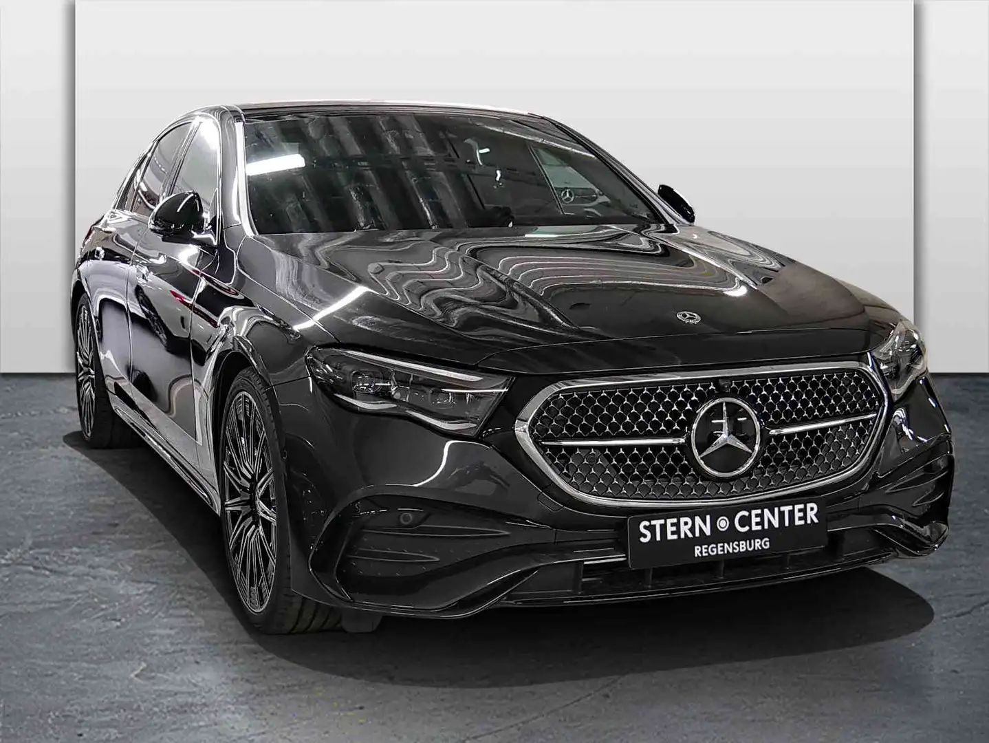 Mercedes-Benz E 450 d 4M Limo AMG+DISTR.+AHK+PANO+HUD+MEMORY++ Gris - 2
