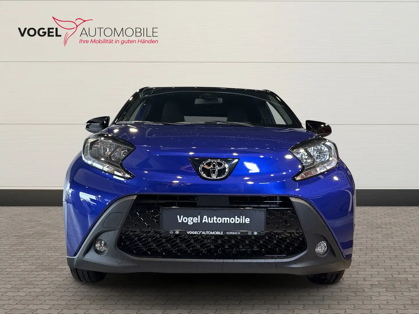 Toyota Aygo 1.0 Teamplayer Aut. +Navi+Kam.+ACC+SHZ Noir - 2