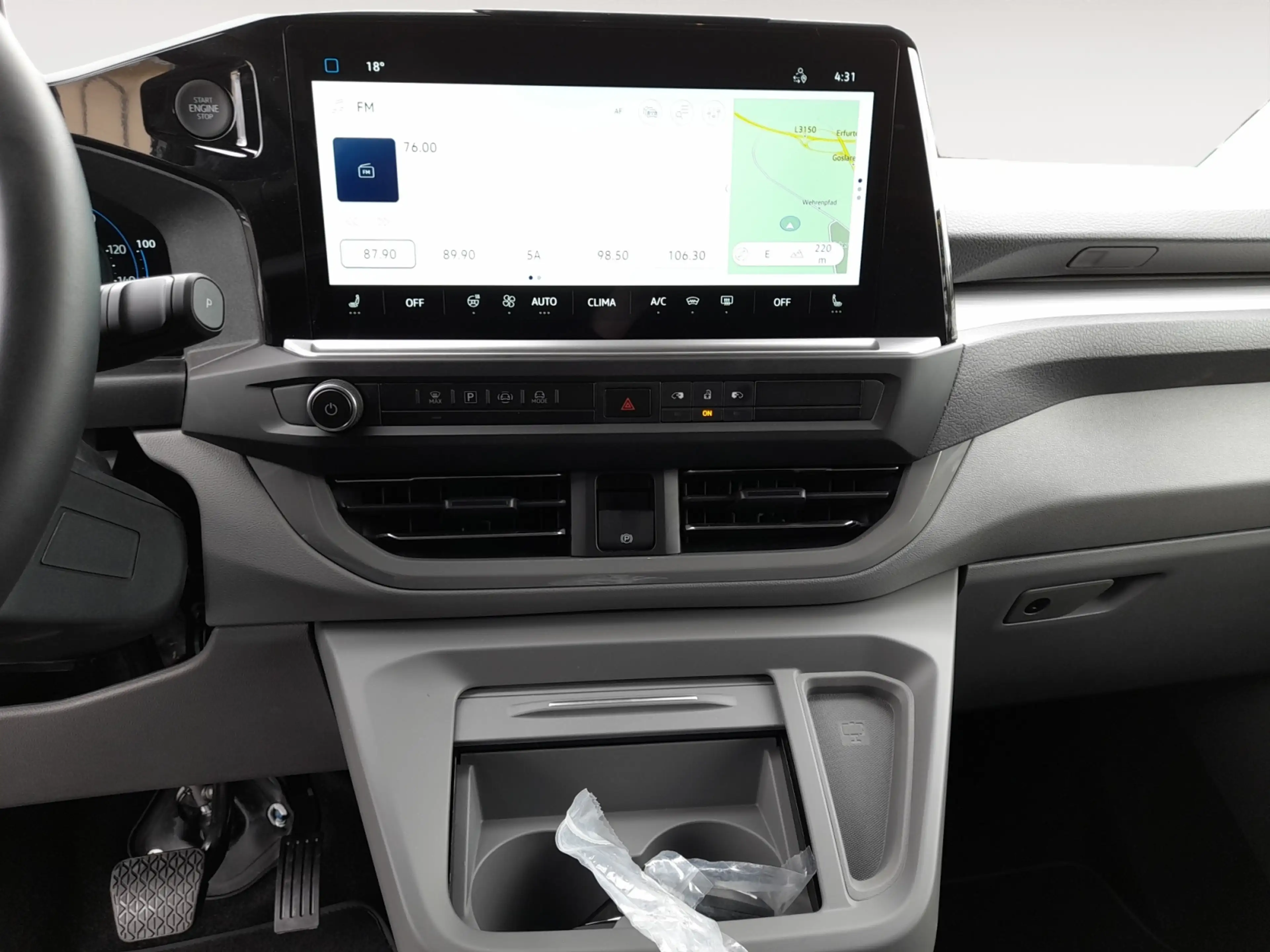 Volkswagen T7 Caravelle e-Caravelle Kessy Navi AHK 9Sitzer 19er Alu — photo 10