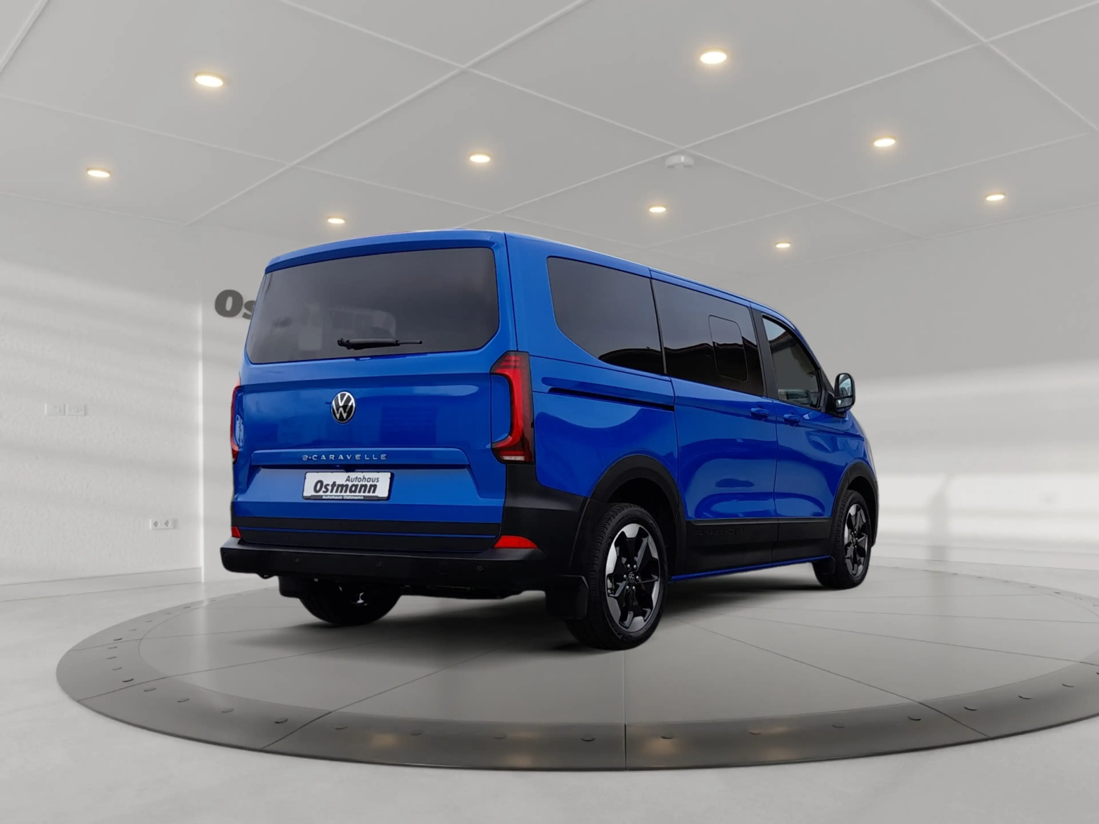 Volkswagen T7 Caravelle e-Caravelle Kessy Navi AHK 9Sitzer 19er Alu — photo 4