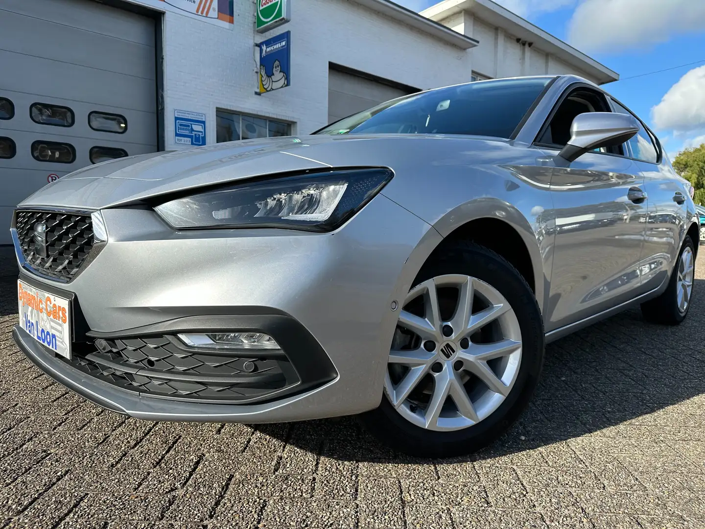 SEAT Leon 1.0 TSI OPF Style, Lane,Cruise,Verwstoel en stuur. Argent - 1