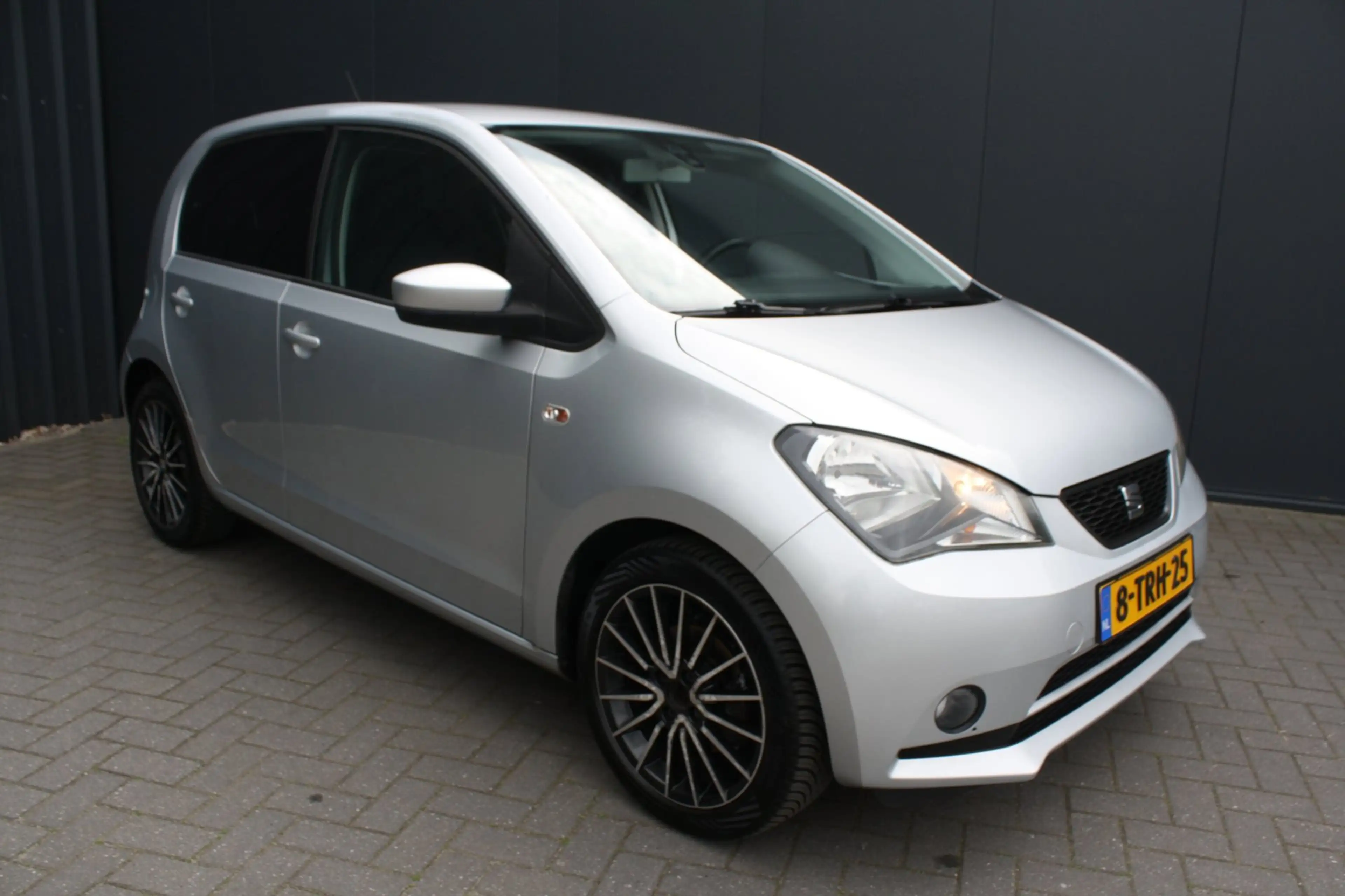 SEAT Mii 1.0 Sport Dynamic - AIRCO - PDC - RIJKLAAR - 5-DEU — photo 7