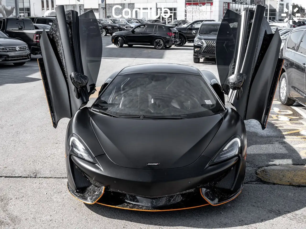 McLaren 570GT снимка McLaren 570GT