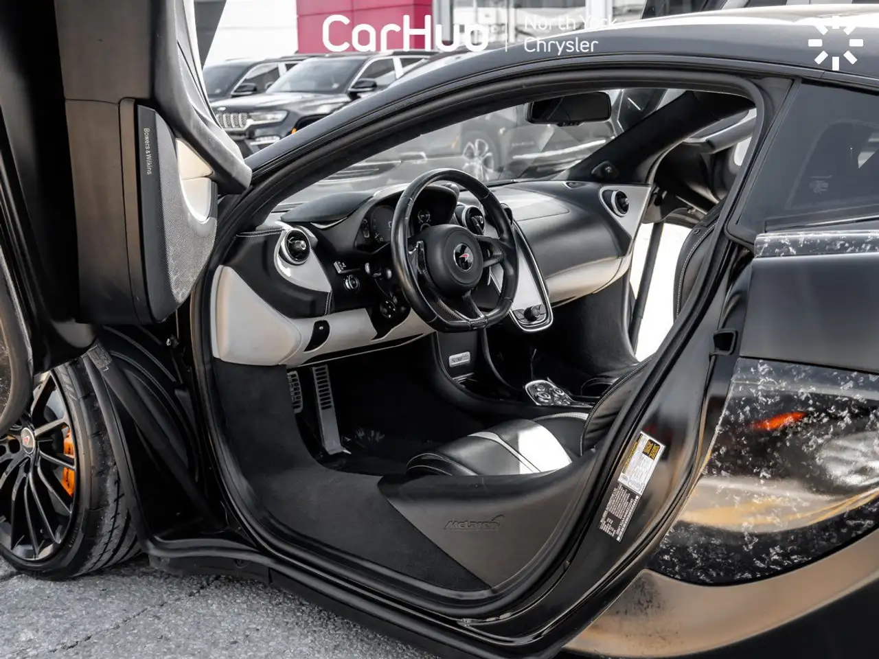 McLaren 570GT снимка McLaren 570GT