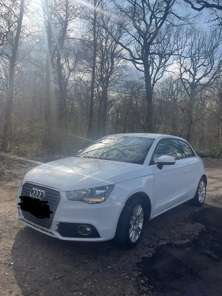 Audi A1 1.4 TFSI 122 Amplified Red S tronic