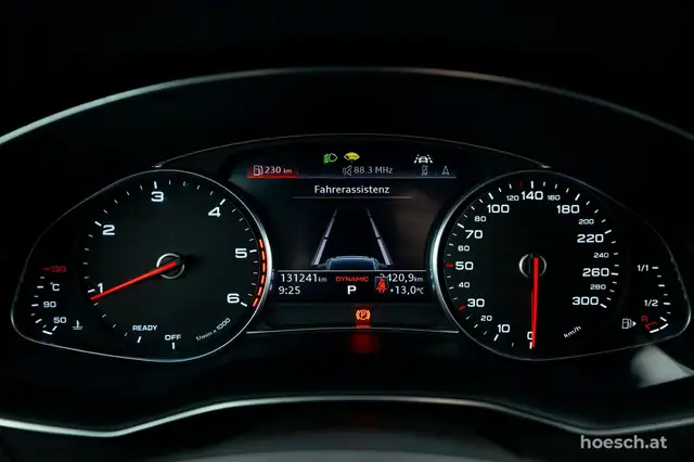 Audi A6 view 10