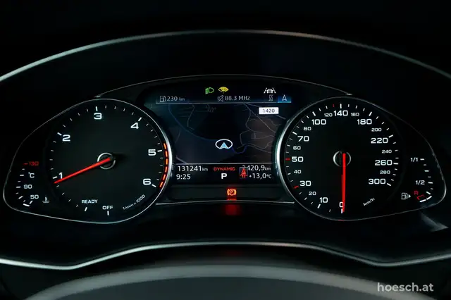Audi A6 view 11