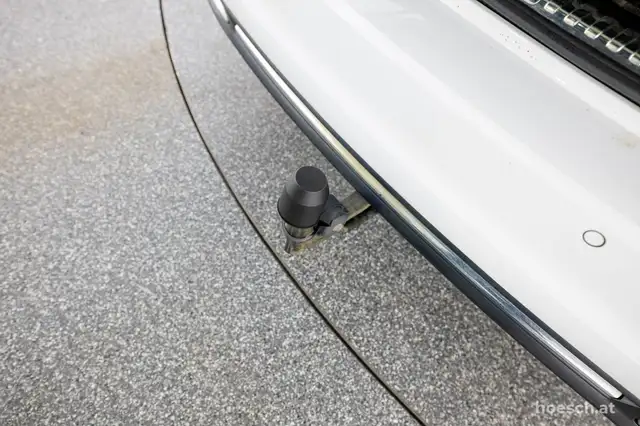 Audi A6 view 9