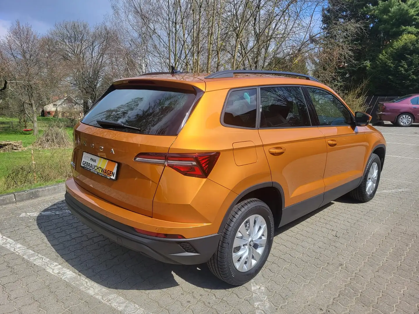 Skoda Karoq Selection DSG*AHK*Rückfahrk*elektr Heckklappe* Orange - 2