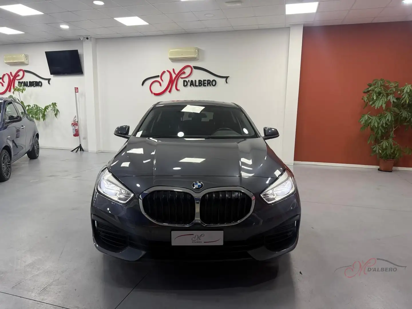 BMW 116 116d 5p. Advantage Gris - 2