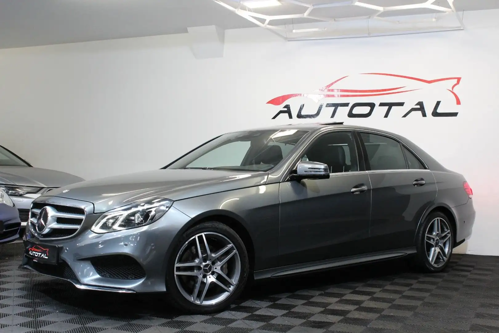 Mercedes-Benz E 400 *Limousine*4Matic*AMG*Standh.*LED*Sitzlüft. Grau - 2