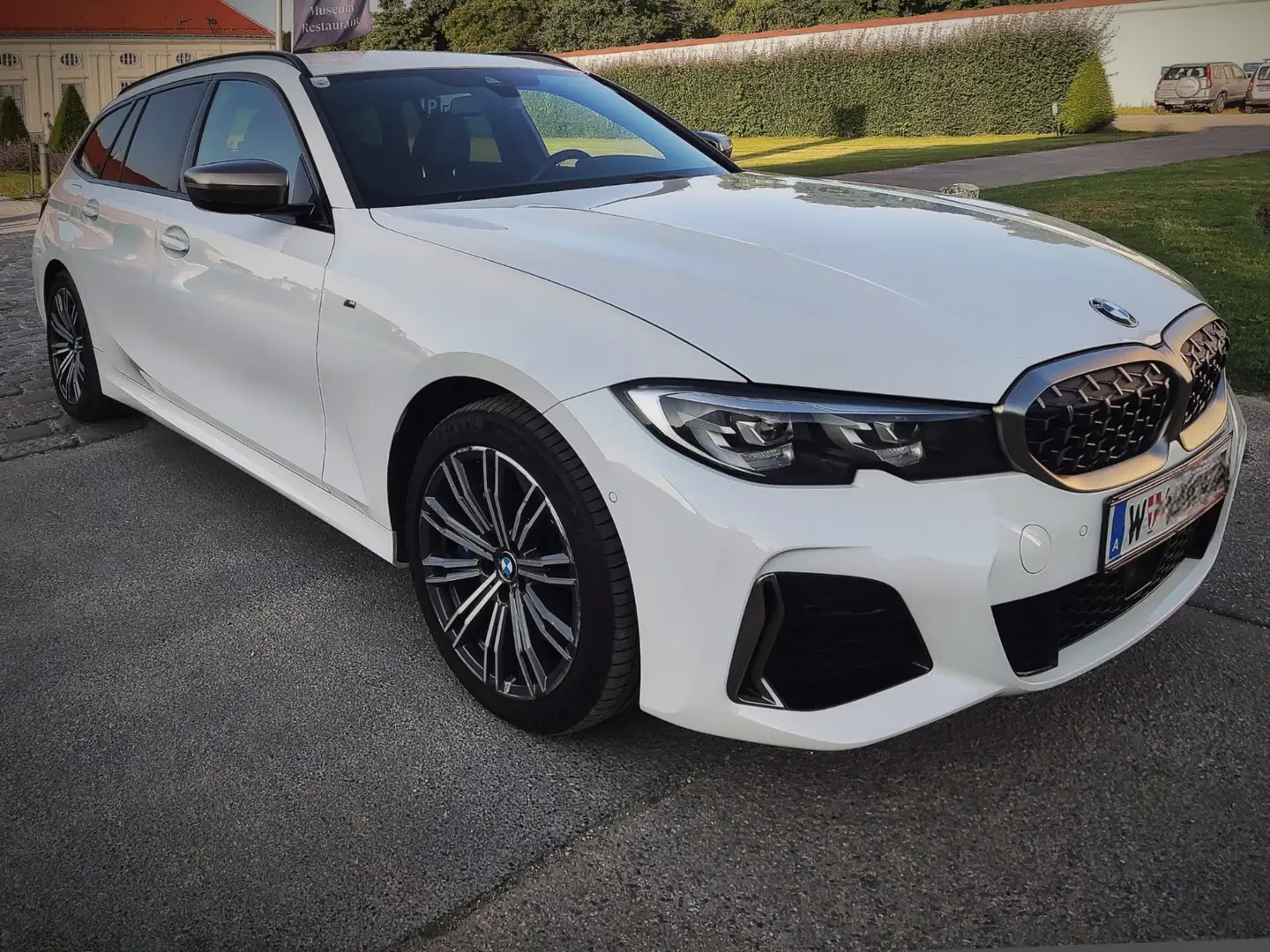 BMW 340 M340i Touring xDrive Weiß - 1