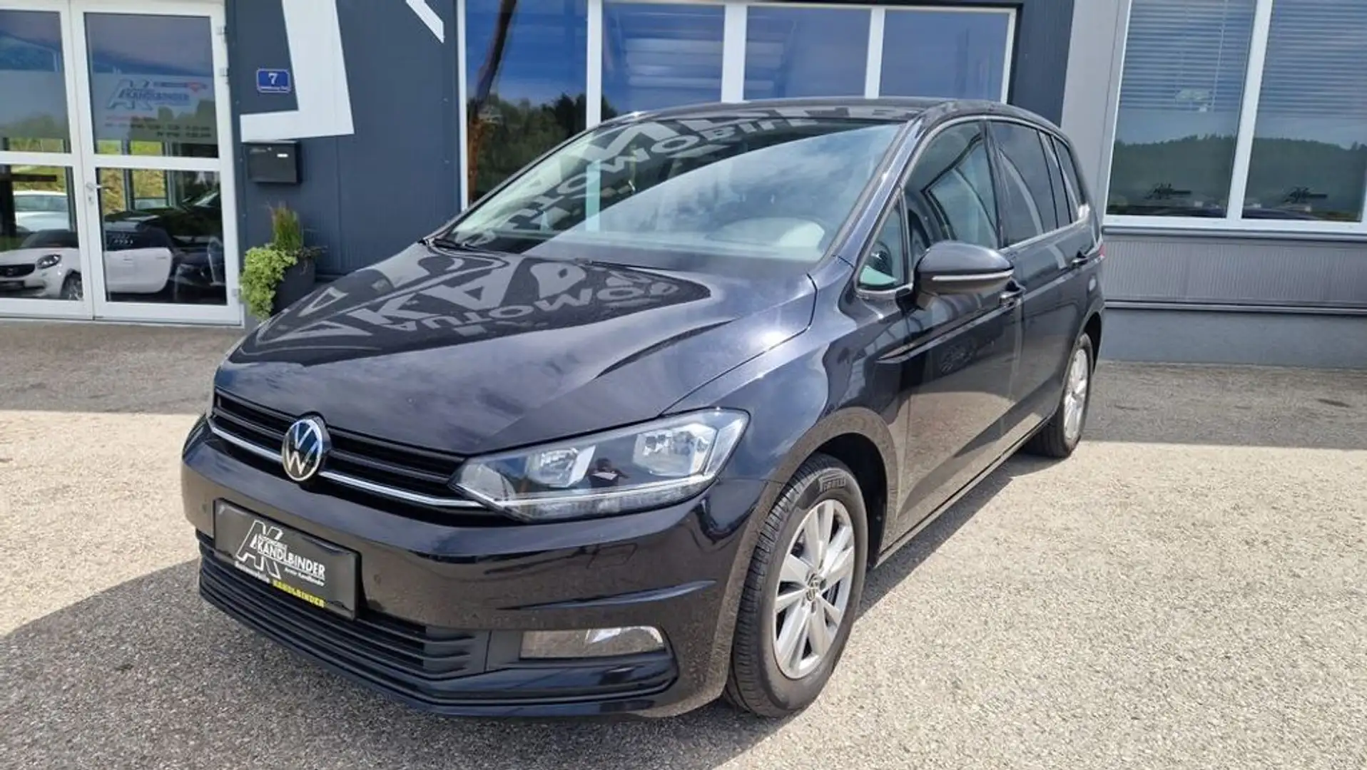Volkswagen Touran Comfortline 2,0 BMT TDI DSG ''1.Besitz'' Schwarz - 1