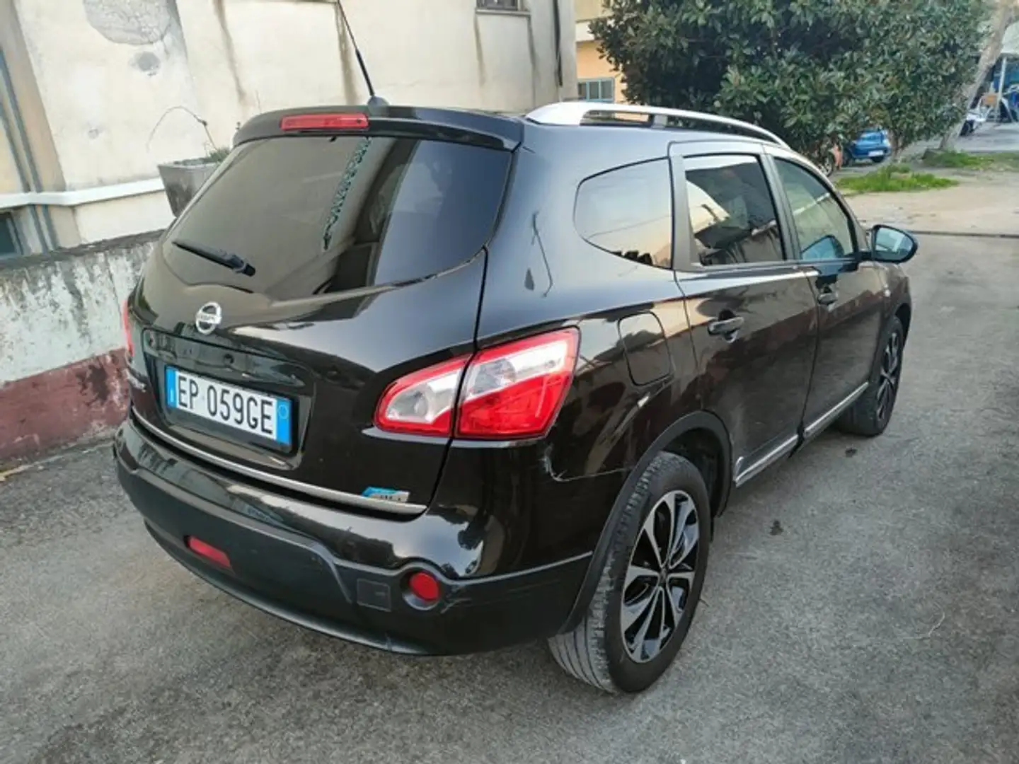 Nissan Qashqai +2 1.6 dci 7 POSTI PRONTA Nero - 2